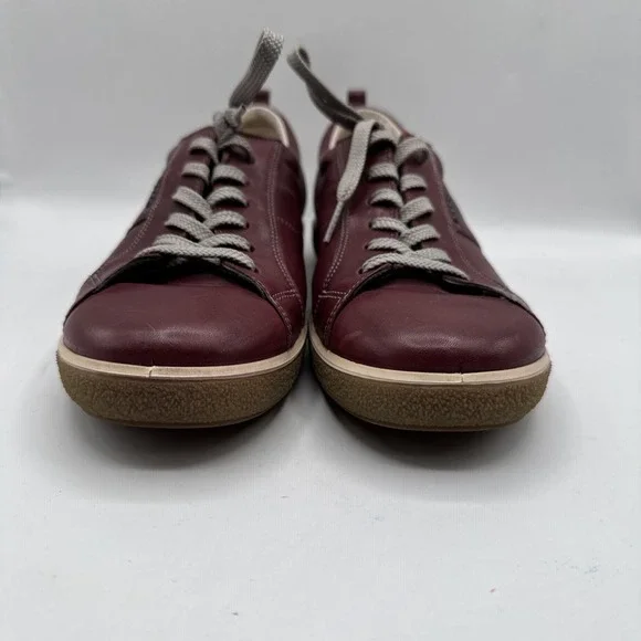 Ecco Shoes Womens 40 Sneakers Maroon Lace Up Casual Round Toe Low Top Comfort - Picture 2 of 13